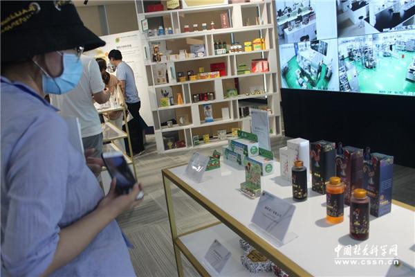 珠海 粤澳合作驱动中医药产业国际化，中草药研发开启新篇章